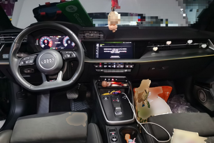 奥迪A3 2024款 A3L Limousine 35 TFSI RS套件燃速型中控内饰12