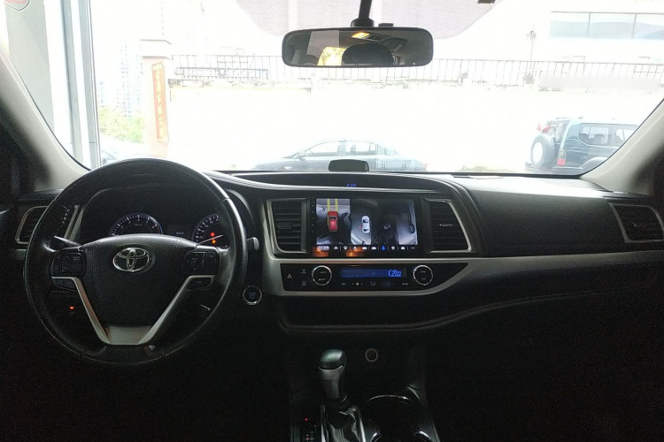 丰田 汉兰达 2015款 2.0T 四驱豪华版 7座中控内饰7002