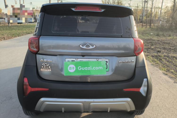 奇瑞 小蚂蚁 2022款 改款 甜粉款 半糖版 磷酸铁锂 30.7kWh 30kW 301km车身外观6