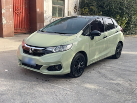 本田 飞度 2018款 1.5L CVT舒适天窗版