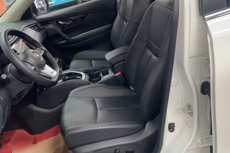 日产 奇骏 2023款 经典 2.0L 两驱智联舒享版局部细节19