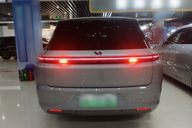 理想汽车 理想L8 2024款 Ultra车身外观6