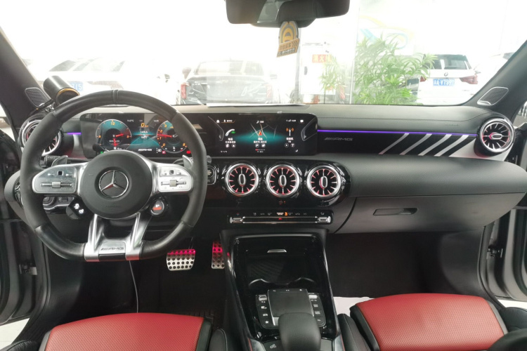 奔驰CLA AMG 2021款 AMG CLA 45 4MATIC+中控内饰12