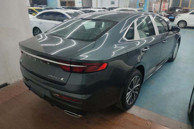 吉利汽车 星瑞 2025款 东方曜 1.5TD 扶摇版车身外观7