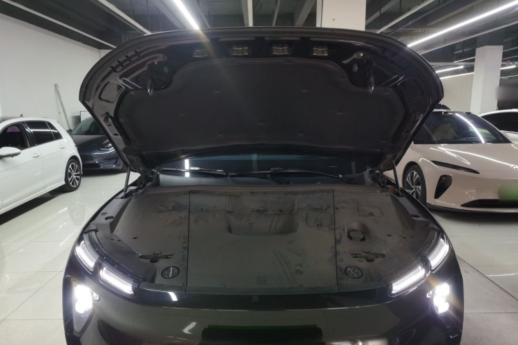 蔚来EC6 2024款 75kWh机舱底盘24