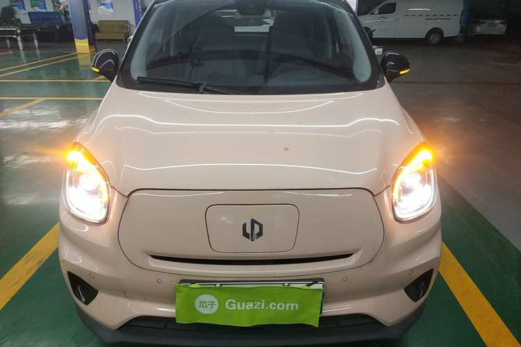 零跑汽车 零跑T03 2021款 400豪华版车身外观2