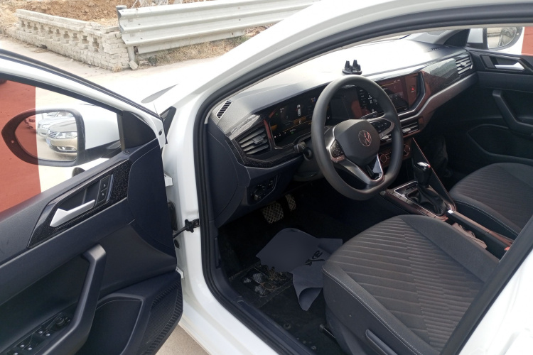 大众 朗逸 2023款 新锐 1.5L 自动新逸版中控内饰7003