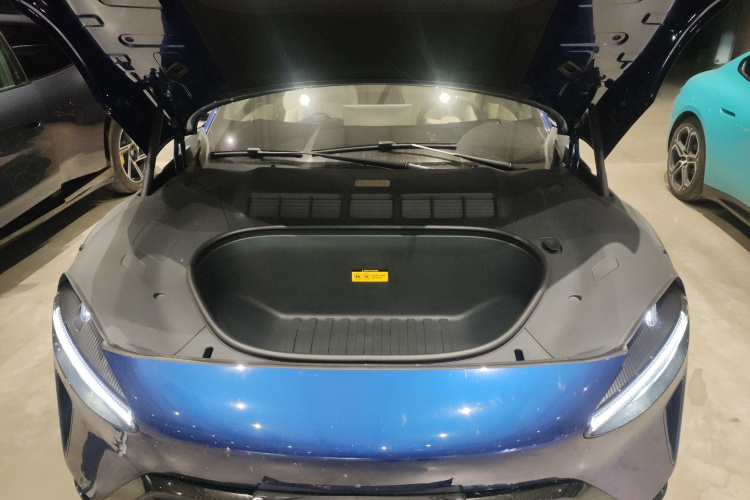 小米汽车 小米YU7 2025款 超长续航后驱版局部细节24