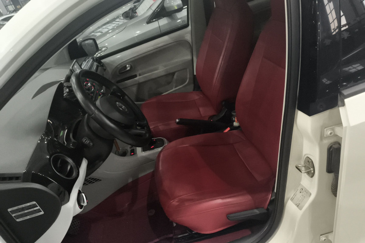 大众up! 2015款 1.0L high up!中控内饰19