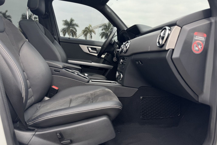 奔驰GLK级 2015款 GLK 260 4MATIC 时尚型 极致版局部细节41