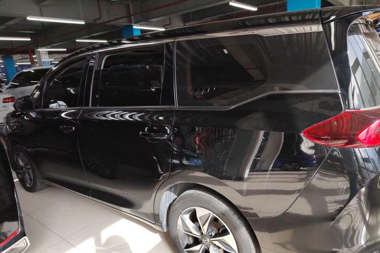 广汽传祺 传祺M6 2023款 PRO 270T DCT豪华版车身外观4