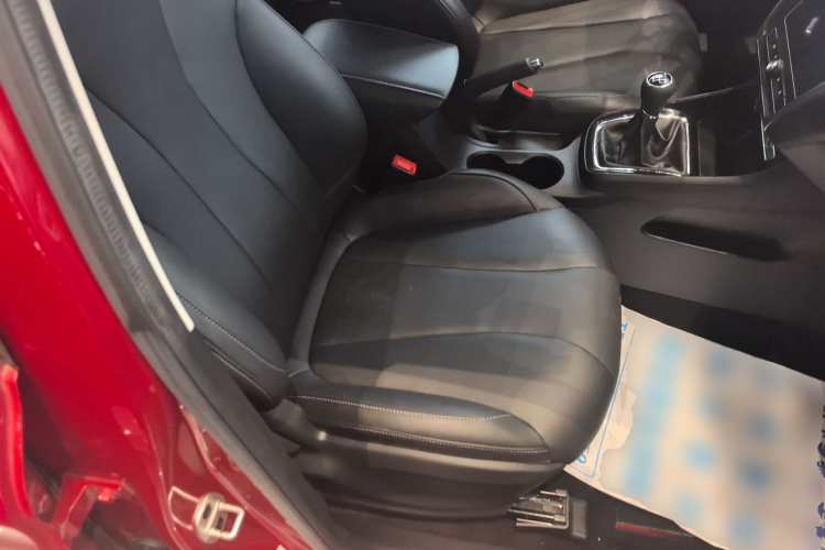 荣威i5 2020款 1.5L 手动4G互联领豪旗舰版局部细节41