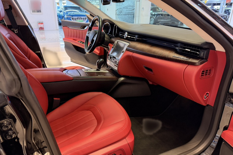 玛莎拉蒂 总裁 2013款 3.0T 标准型中控内饰7003