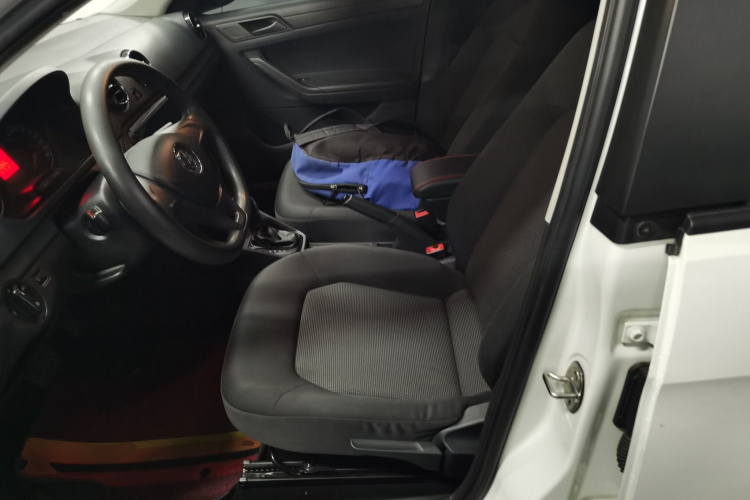 大众 捷达 2017款 1.5L 自动时尚型局部细节19