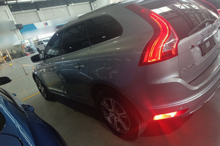 沃尔沃XC60(进口) 2014款 改款 T5 智雅版车身外观4