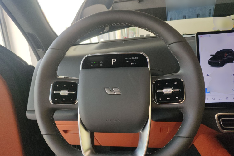 理想汽车 理想L7 2025款 Ultra 智能焕新版中控内饰13