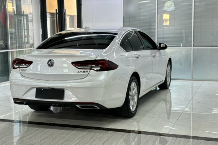 别克 君威 2023款 552T 智享型车身外观6005