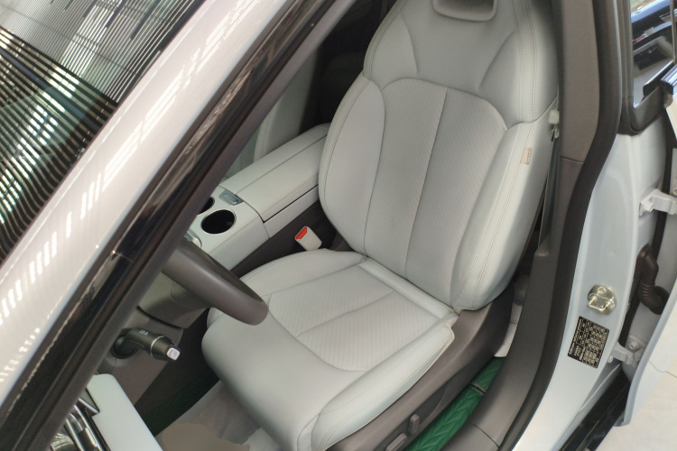 零跑汽车 零跑C01 2023款 525舒享版中控内饰19