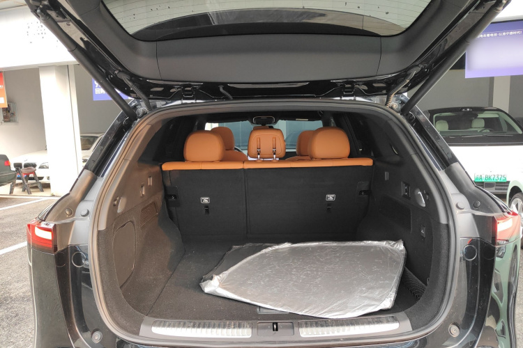 小鹏G9 2024款 702 Pro机舱底盘23