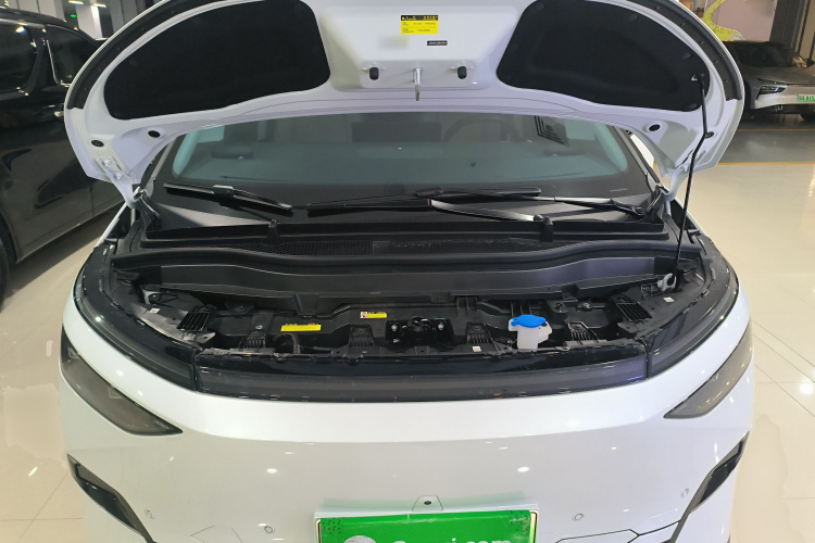 小鹏X9 2024款 702超长续航Max机舱底盘24