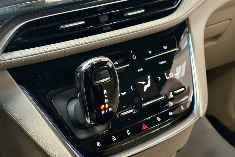 别克GL8 2022款 ES陆尊 653T 旗舰型局部细节18