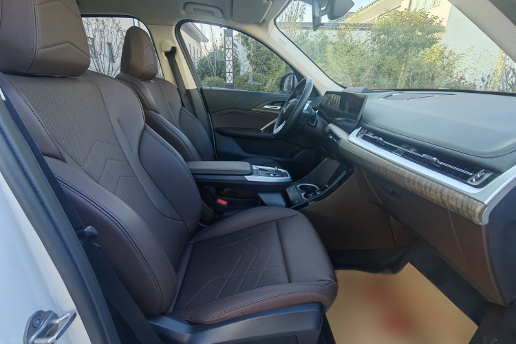 宝马iX1 2023款 xDrive30L X设计套装局部细节41