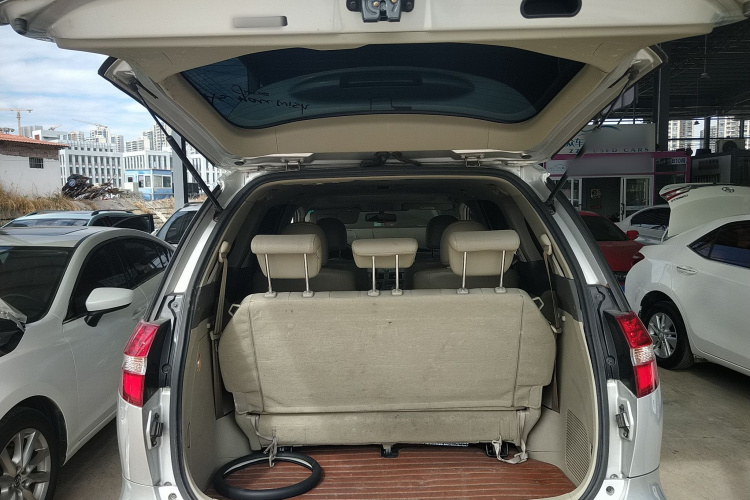 比亚迪M6 2015款 2.4L 自动尊贵版局部细节23