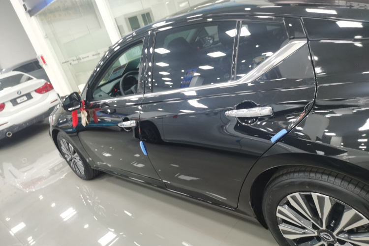 日产 天籁 2022款 2.0L XL-TLS 悦享版车身外观4