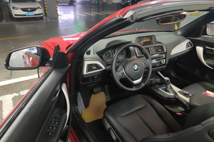 宝马2系(进口) 2015款 218i 敞篷轿跑车中控内饰20