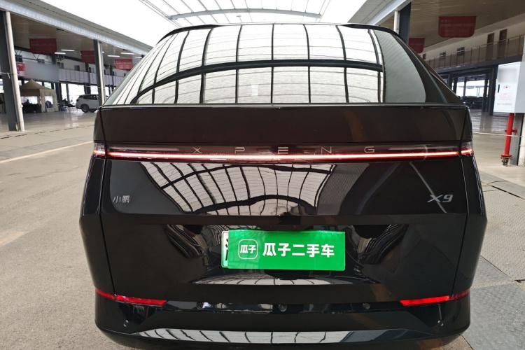 小鹏X9 2025款 650长续航 Max车身外观6