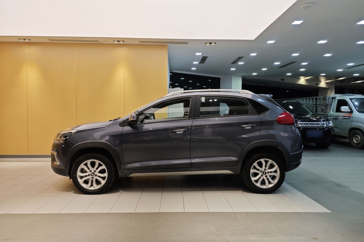 奇瑞 瑞虎3X 2020款 质享版 1.5L CVT豪华版车身外观6010