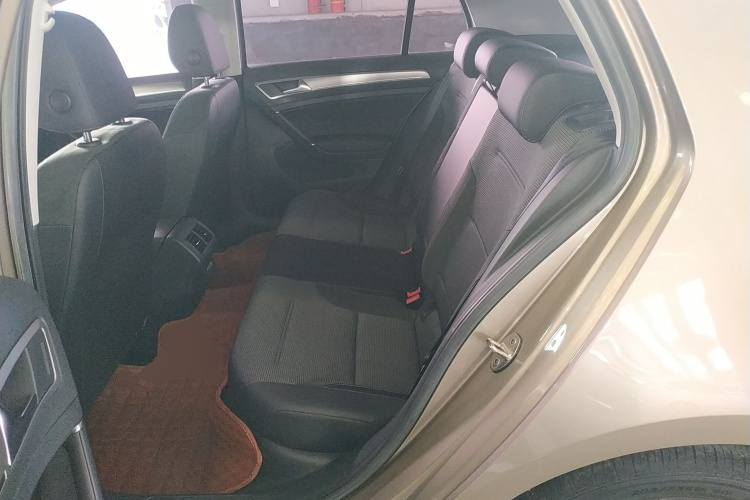 大众 高尔夫 2019款 280TSI DSG舒适型 国VI中控内饰21