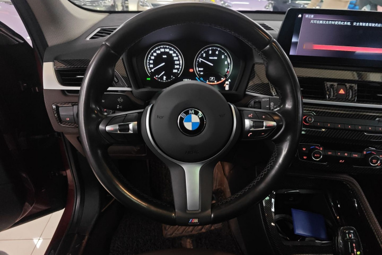 宝马X1 2020款 sDrive20Li 尊享型中控内饰13