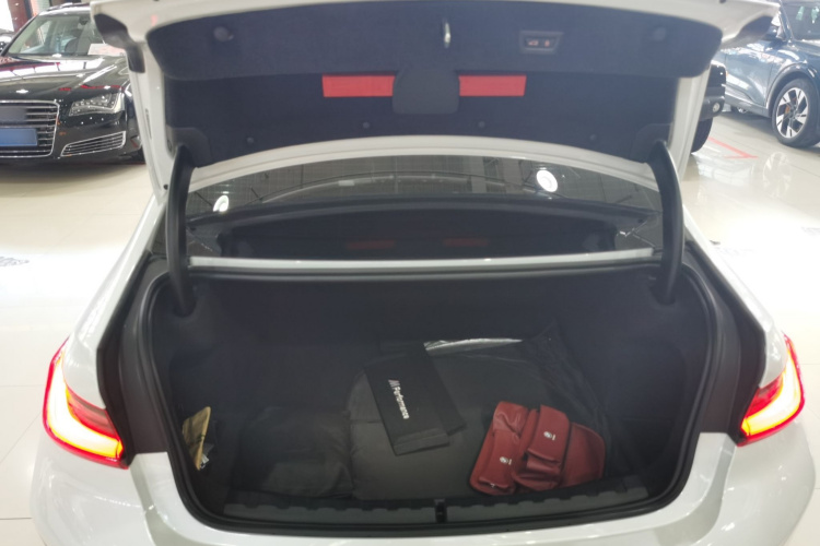 宝马3系 2023款 325Li M运动套装局部细节23