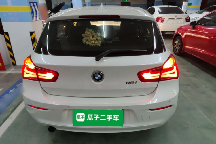 宝马1系(进口) 2015款 118i 领先型车身外观6004