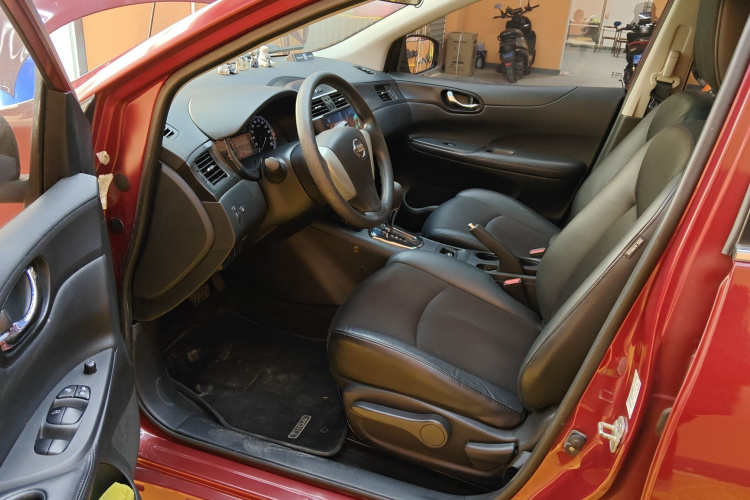 日产 骐达TIIDA 2014款 1.6L CVT智能型中控内饰20