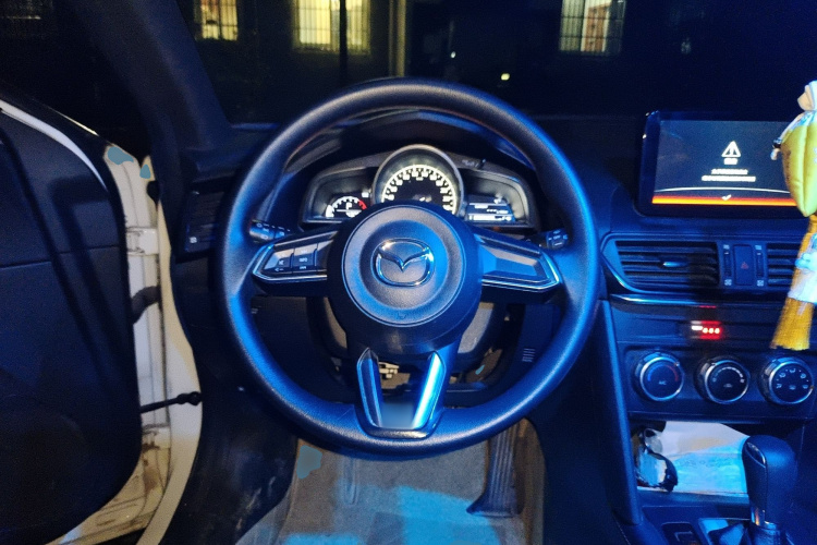 马自达CX-4 2020款 2.0L 自动两驱蓝天活力版中控内饰13