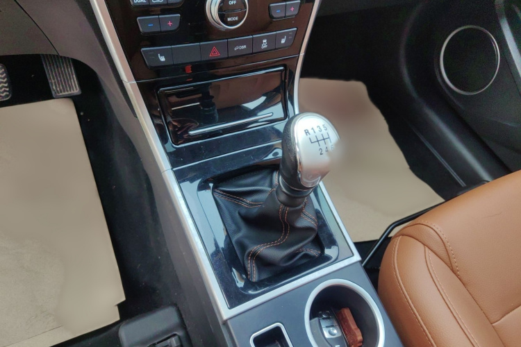 哈弗H2 2017款 红标 1.5T 手动两驱豪华型局部细节18