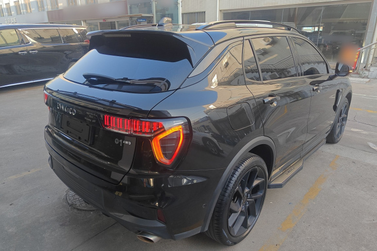 领克01 2021款 2.0TD 四驱暗夜版车身外观6005