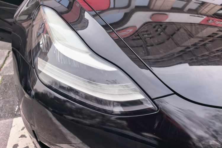 特斯拉 Model 3 2020款 标准续航后驱升级版车身外观8