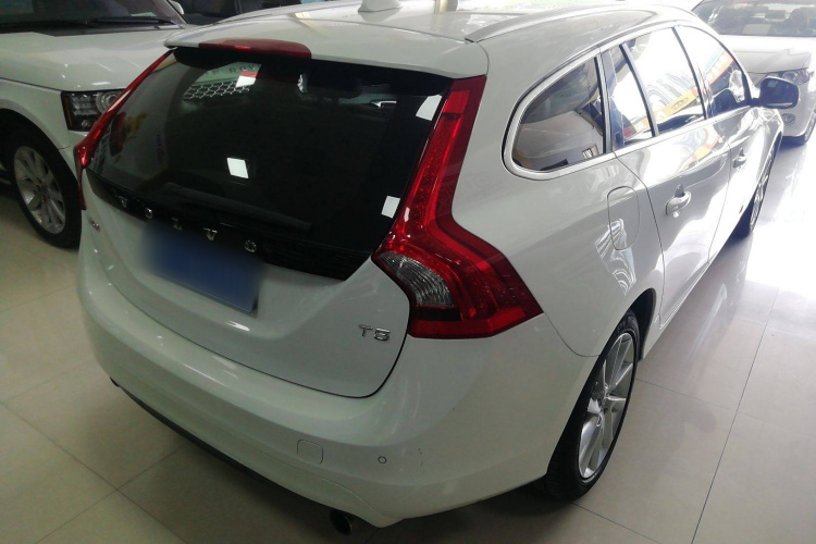沃尔沃V60 2014款 T5 智逸版车身外观7