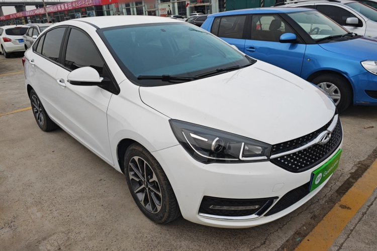 奇瑞 艾瑞泽5 2021款 PRO 1.5L CVT青春版车身外观3