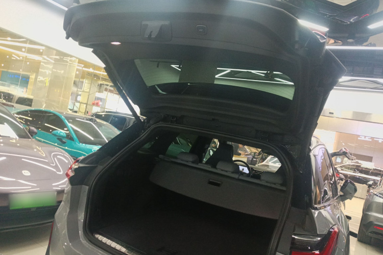 蔚来ES6 2019款 430KM 性能版机舱底盘23