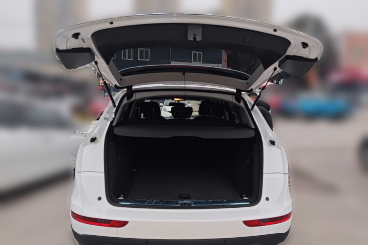 奥迪Q5 2016款 40 TFSI 技术型中控内饰23