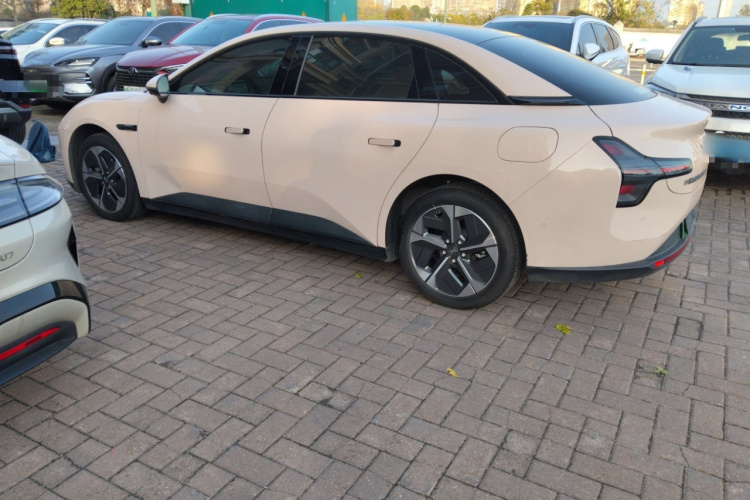 小鹏MONA M03 2024款 620 超长续航车身外观4