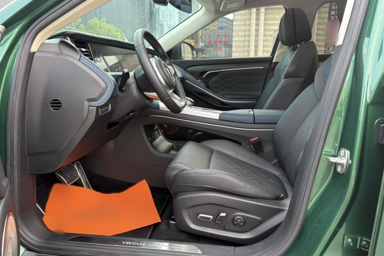 岚图汽车 岚图FREE 2021款 四驱标准增程专属豪华套装中控内饰7001