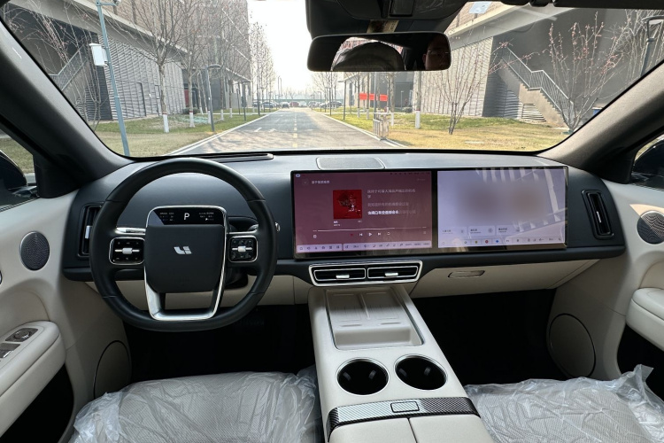 理想汽车 理想L6 2024款 Pro中控内饰7001