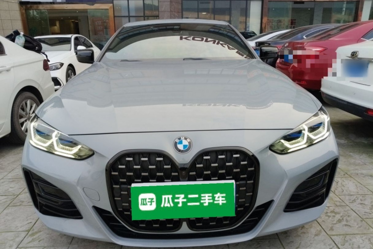 宝马4系 2022款 改款 425i M运动曜夜套装车身外观2