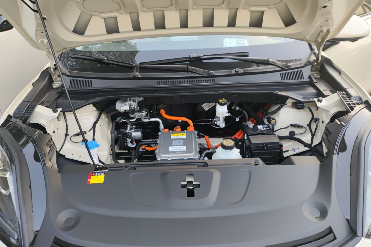 五菱汽车 缤果S 2025款 430km 尊享款机舱底盘24