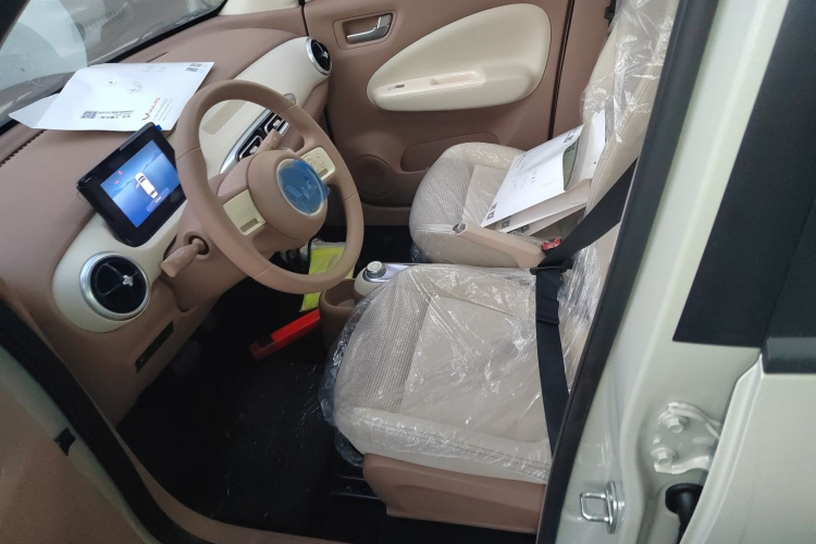 五菱汽车 宏光MINIEV 2025款 四门版 进阶款中控内饰19